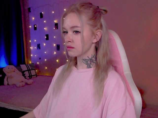 NaughtyMable live cam on BongaCams