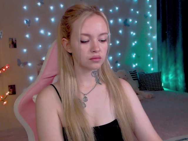 NaughtyMable live cam on BongaCams