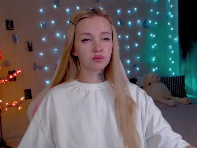 NaughtyMable live cam on BongaCams