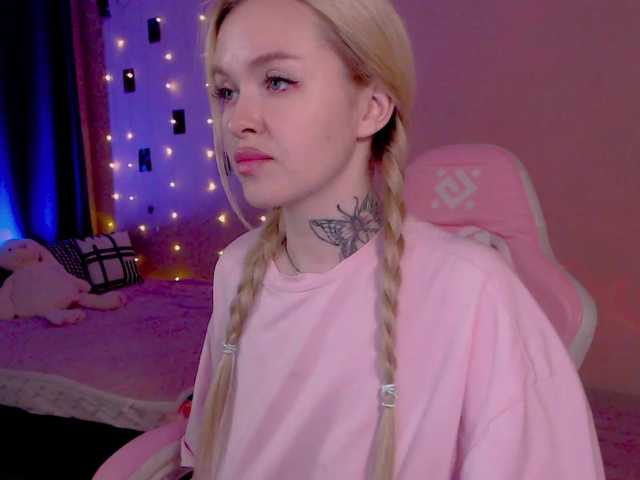NaughtyMable live cam on BongaCams