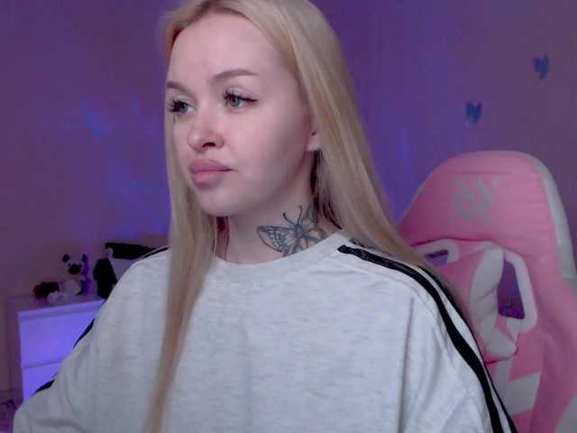 NaughtyMable's BongaCams show and profile