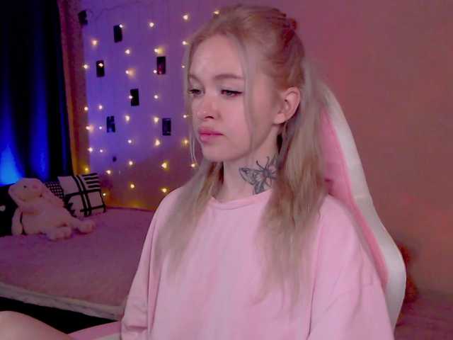 NaughtyMable live cam on BongaCams
