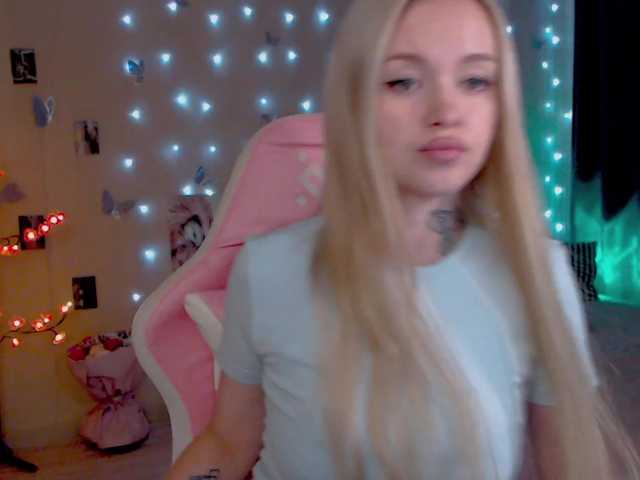 NaughtyMable live webcam show