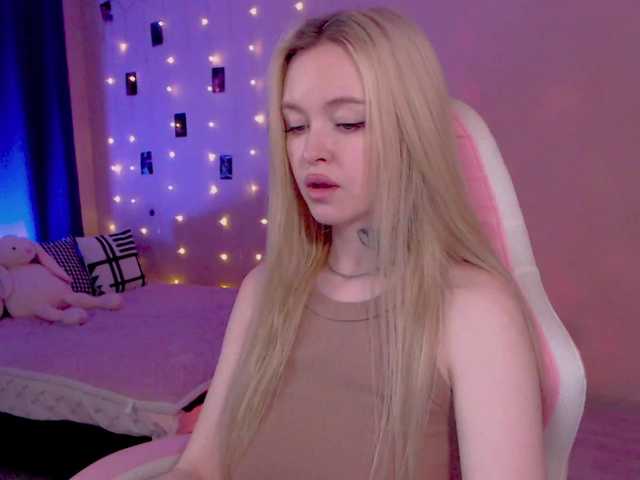 NaughtyMable live cam on BongaCams