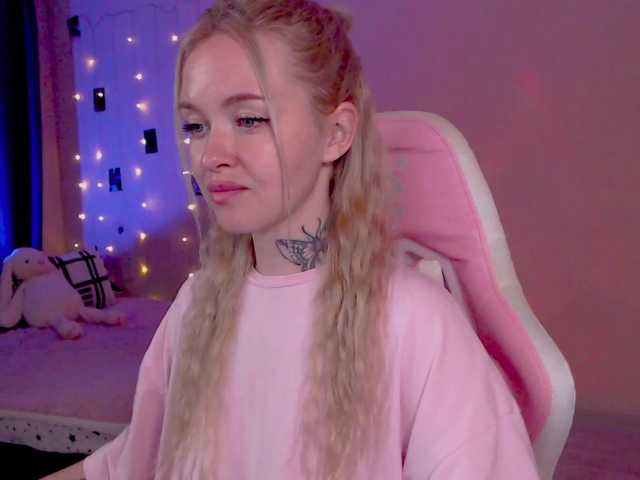 NaughtyMable live cam on BongaCams