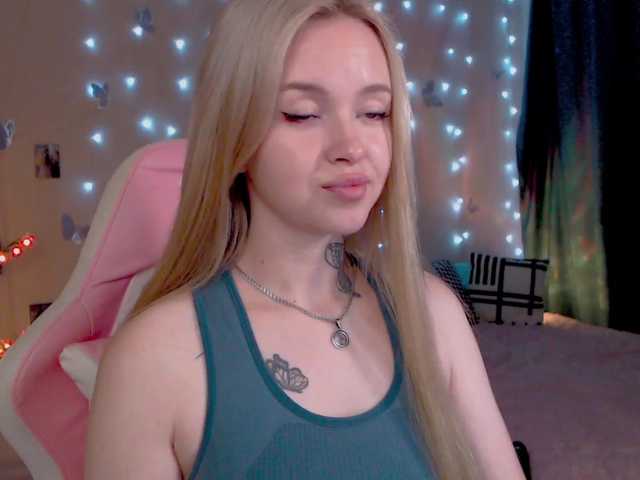 NaughtyMable live cam on BongaCams