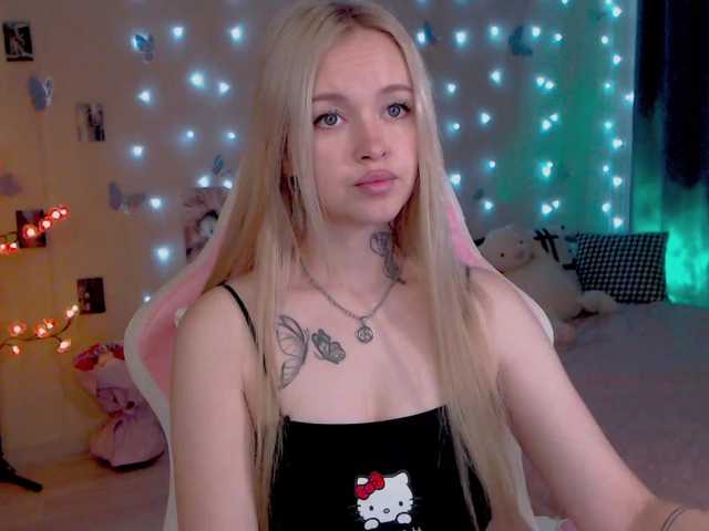 NaughtyMable live webcam show