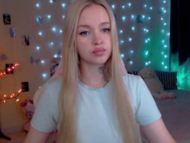 NaughtyMable live webcam show