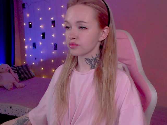 NaughtyMable live cam on BongaCams