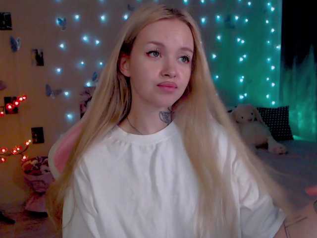 NaughtyMable live webcam show