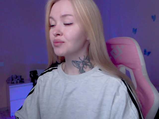 NaughtyMable's BongaCams show and profile