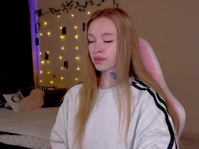 NaughtyMable live cam on BongaCams
