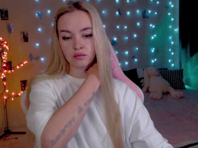 NaughtyMable live cam on BongaCams