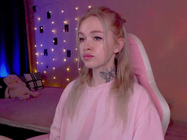 NaughtyMable live cam on BongaCams