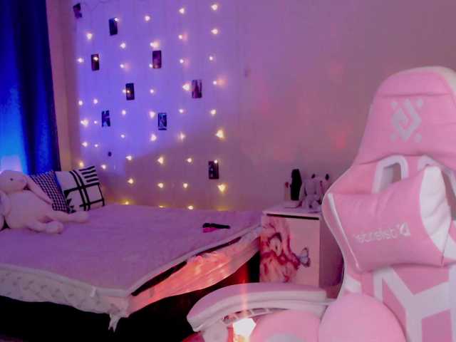NaughtyMable live cam on BongaCams