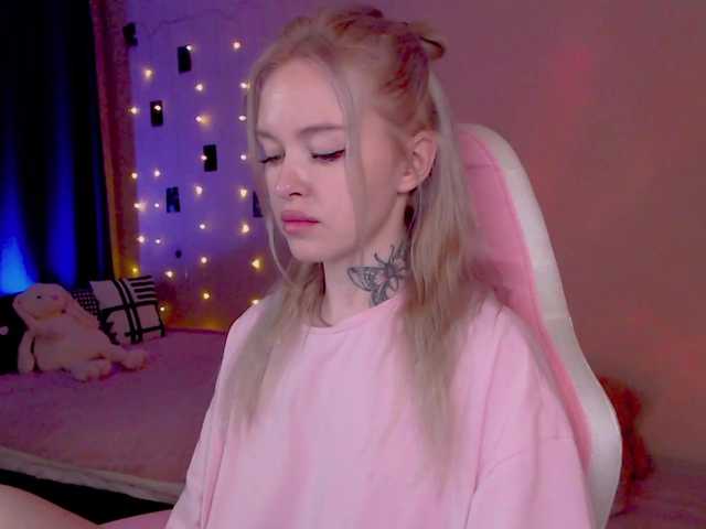 NaughtyMable live cam on BongaCams