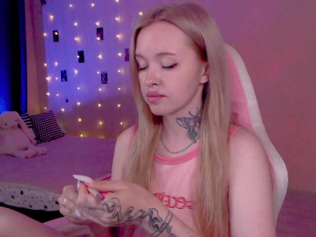NaughtyMable live cam on BongaCams