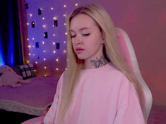NaughtyMable live cam on BongaCams