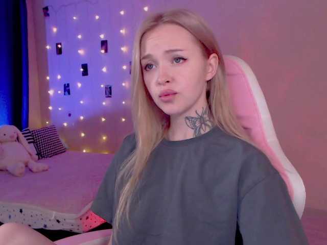 NaughtyMable live cam on BongaCams