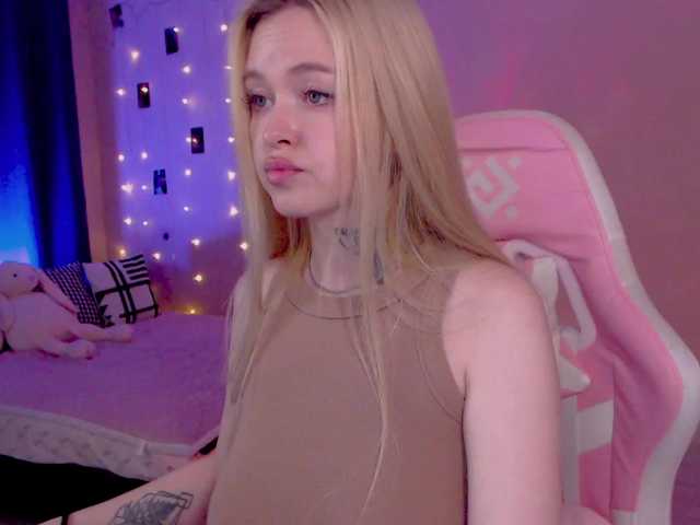 NaughtyMable live cam on BongaCams