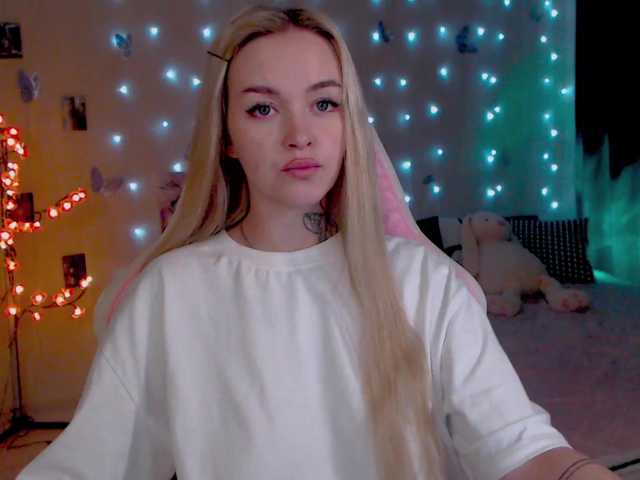 NaughtyMable live cam on BongaCams