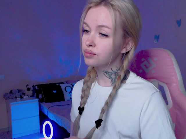 NaughtyMable's BongaCams show and profile