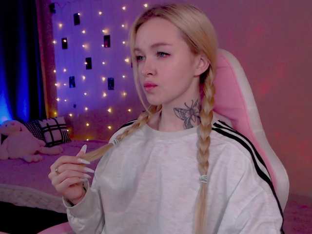 NaughtyMable live cam on BongaCams