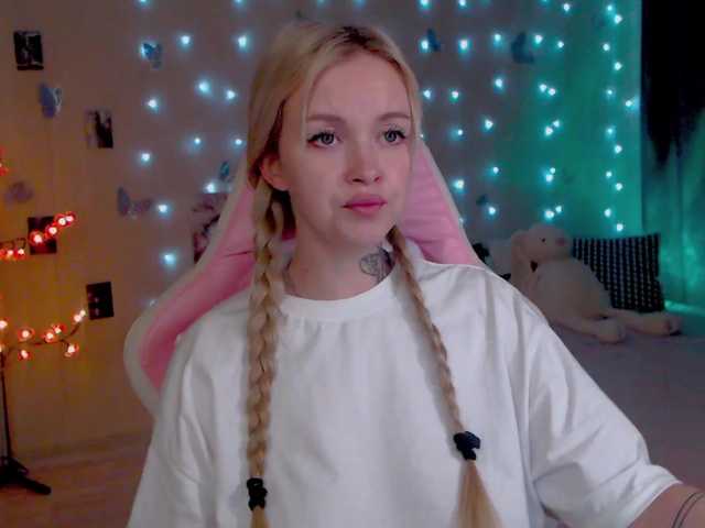 NaughtyMable live cam on BongaCams