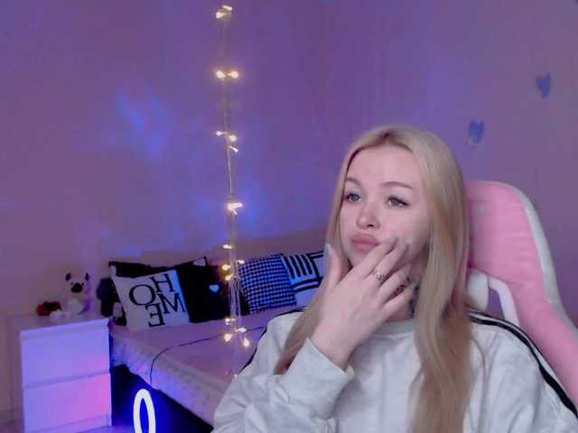 NaughtyMable's BongaCams show and profile