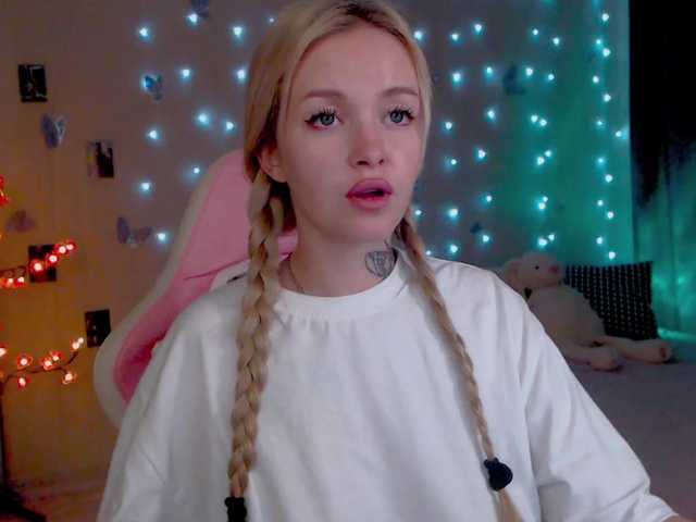 NaughtyMable live cam on BongaCams
