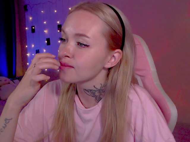 NaughtyMable live cam on BongaCams