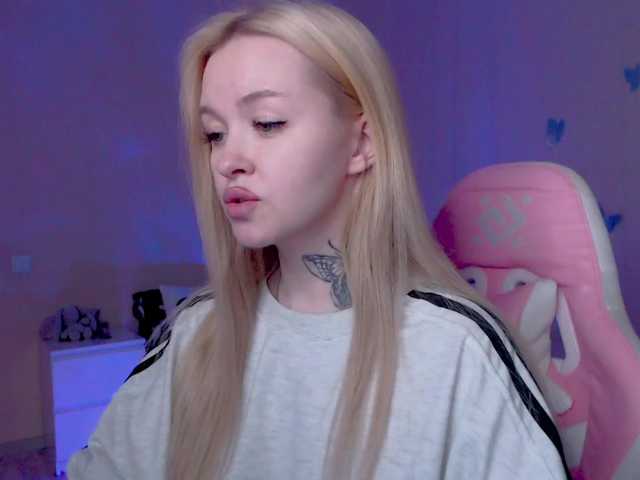 NaughtyMable's BongaCams show and profile