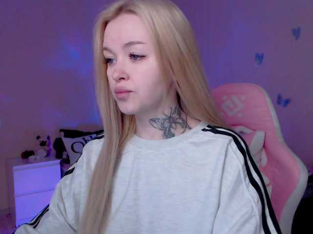 NaughtyMable's BongaCams show and profile