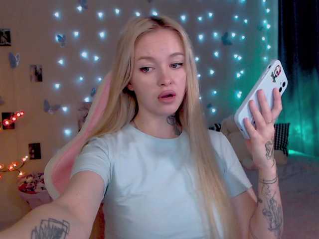 NaughtyMable live webcam show