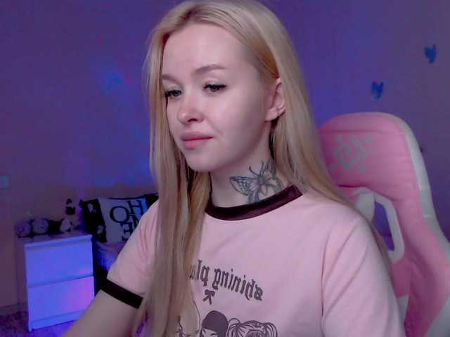 NaughtyMable's BongaCams show and profile