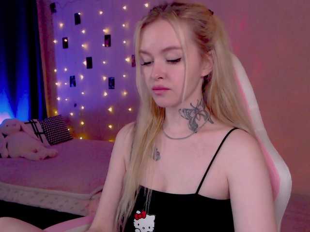 NaughtyMable live cam on BongaCams