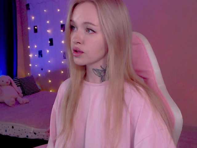 NaughtyMable live cam on BongaCams