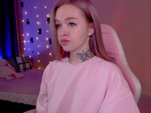 NaughtyMable live cam on BongaCams