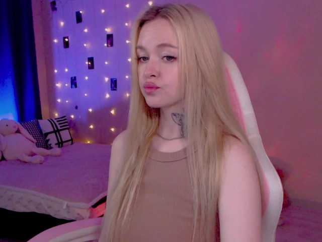 NaughtyMable live cam on BongaCams