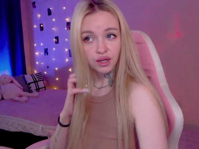 NaughtyMable live cam on BongaCams