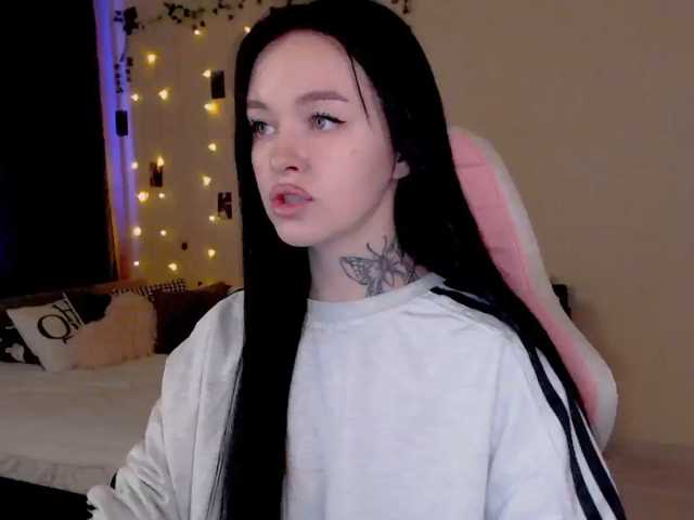 NaughtyMable live cam on BongaCams