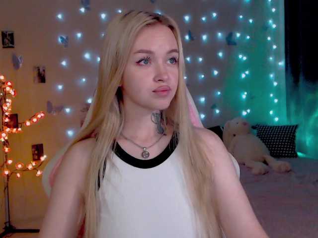 NaughtyMable live cam on BongaCams