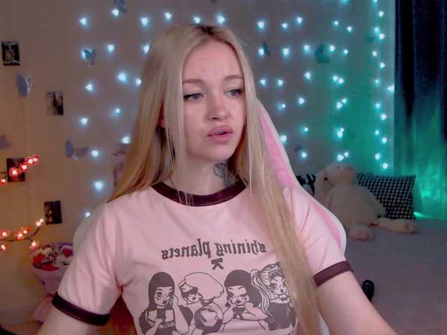 NaughtyMable live webcam show
