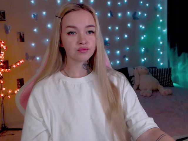 NaughtyMable live cam on BongaCams