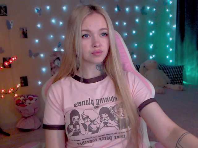 NaughtyMable live webcam show