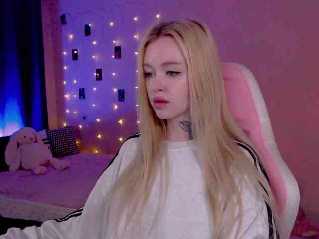 NaughtyMable webcam
