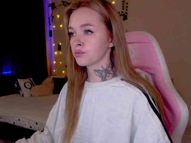 NaughtyMable webcam