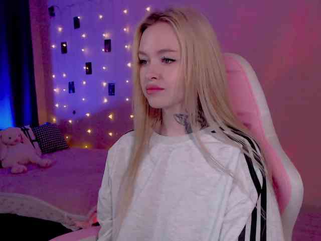 NaughtyMable webcam