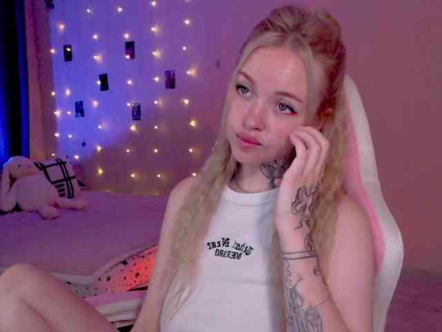 NaughtyMable webcam