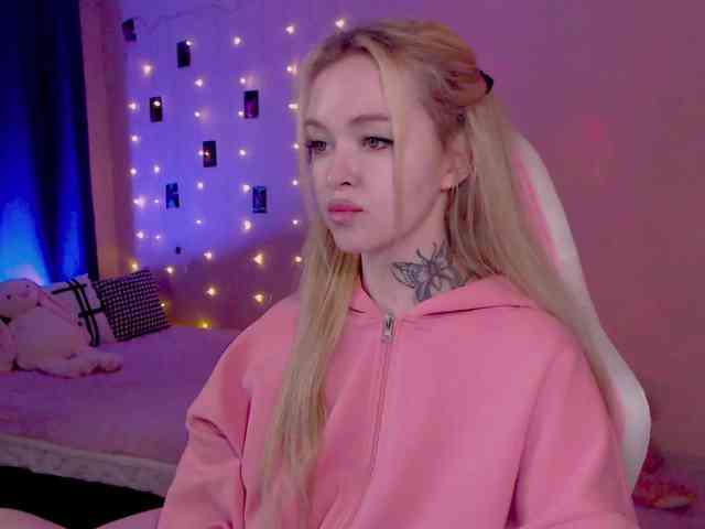 NaughtyMable webcam
